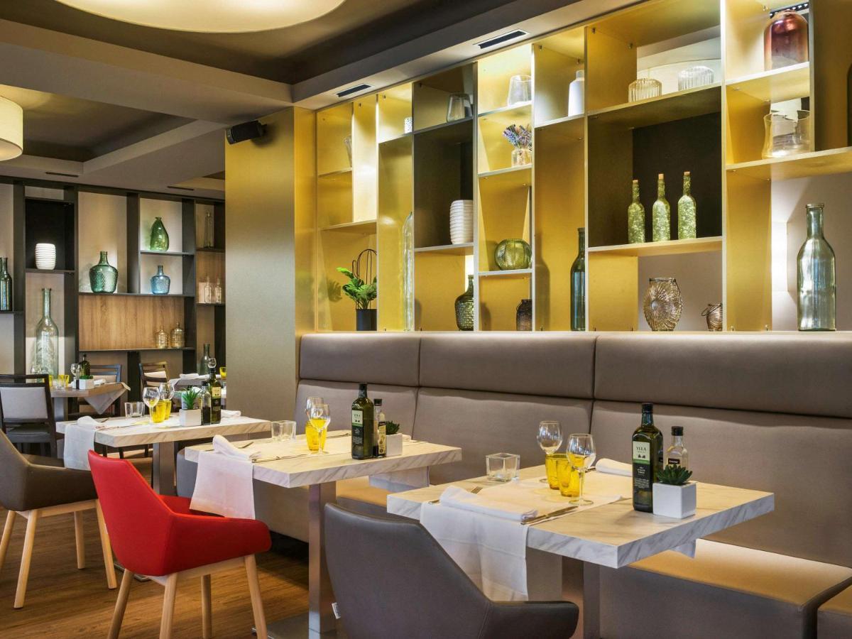 ホテル Ibis Styles Figueres Ronda エクステリア 写真