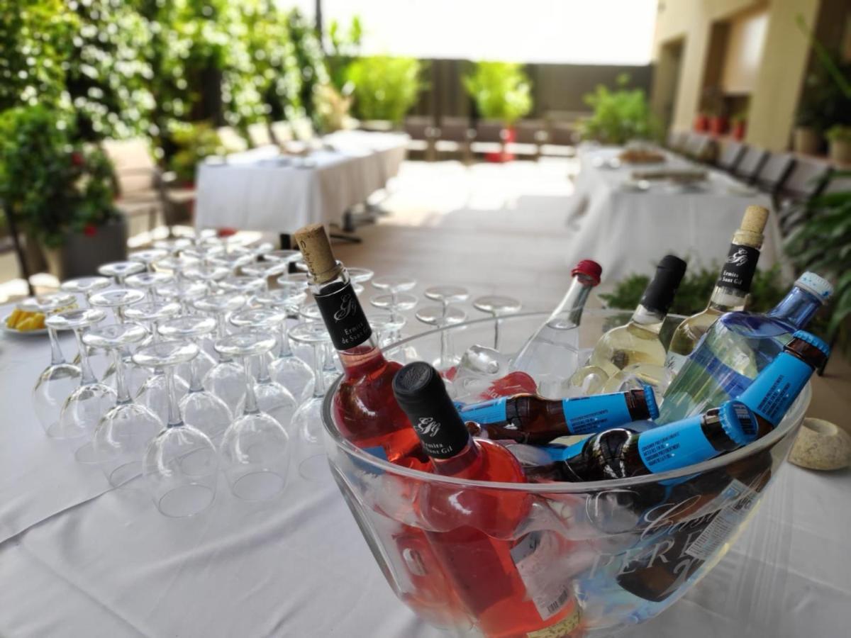 ホテル Ibis Styles Figueres Ronda エクステリア 写真