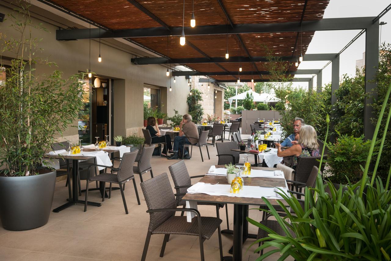 ホテル Ibis Styles Figueres Ronda エクステリア 写真